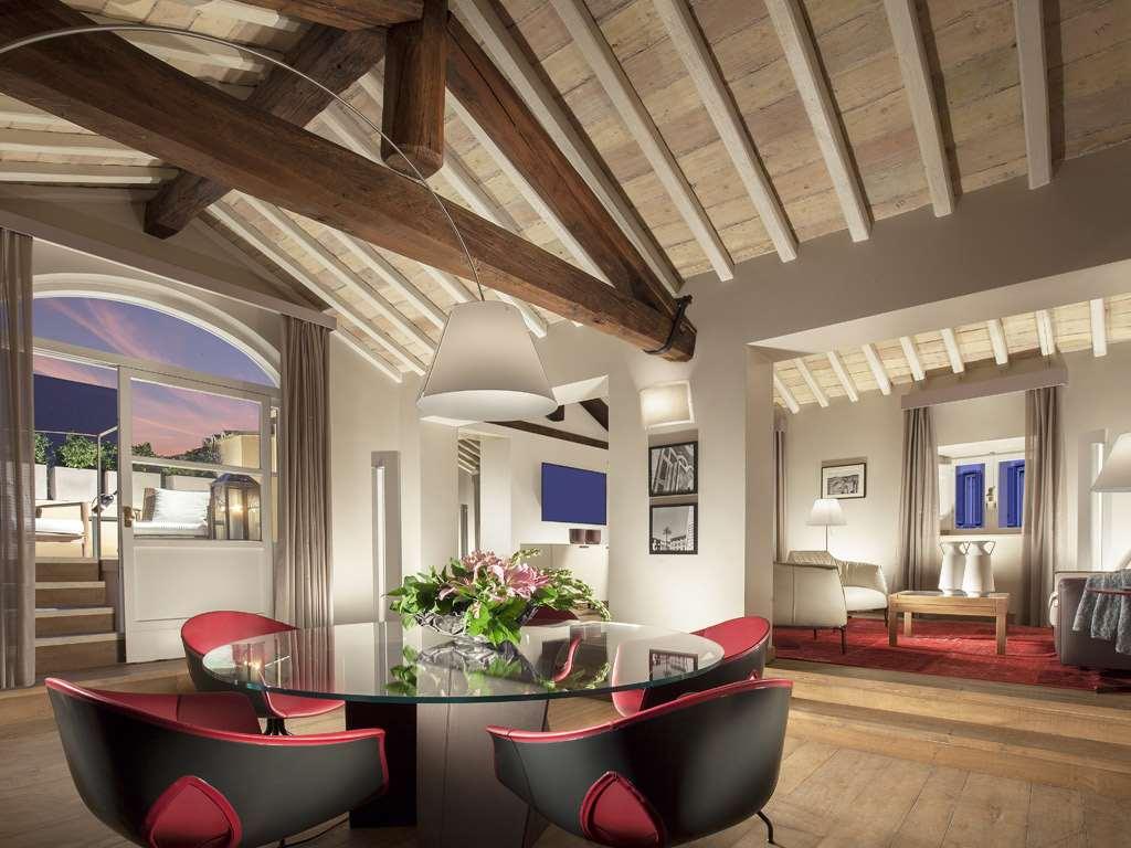Palazzo Scanderbeg Řím Pokoj fotografie